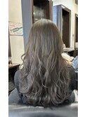 メテオカラーで艶髪ロングのゆるふわウェーブ