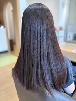 ゼル 熊谷(ZELE)の写真/【圧倒的うる艶美髪】うるツヤ実感でリピーター多数◎当店人気の髪質改善トリートメントで感動の指通り♪