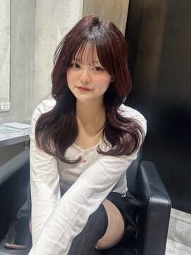 アルーシェ 新宿店(Alushe) 艶感発色ワインレッド×韓国風ロング×くびれ巻き