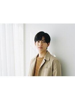 髪も眉も整うことで、印象は大きく変わる。清潔感・信頼感を求める男性のためのトータルビューティーサロン