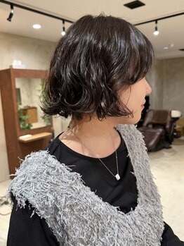 ハーフェン(HAfeN)の写真/【円山公園駅徒歩5分】パーマは傷む…そんな不安を払拭!ダメージレスにこだわり、髪に優しい薬剤を使用。