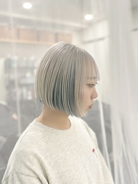 カラ 京都河原町(Kala) ホワイト×ブルー/インナーカラー/デザイン