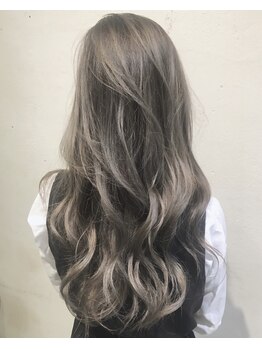 ペルメ(Per Me)の写真/【堀江NEW OPEN】透明感抜群なハイライトカラーやブリーチなしの柔らかいカラーまでお任せください。