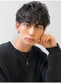 フェザーショート束感センターパート無造作大人前髪パーマ