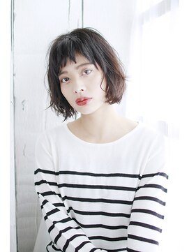 トレス プラス エヌ(TRESS+n) 20代30代40代　奥行き感じるショートバング【堅田】