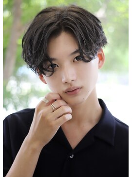 ヘッドストック(HEAD STOCK) センターパートニュアンスパーマシャドウパーマ眉毛メンズ学割