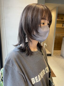 ヘアー アイス ルーチェ(HAIR ICI LUCE) ロングウルフ グレージュ / 山中