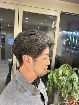 ミリィ 四日市(mily) メンズパーマ