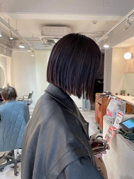 キャンバス バイ ネオリーブ 横浜西口(Canvas by neo.) ぱつっとボブ 切りっぱなしボブ ストレート sn