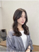 ローレン(Lolen.)&nbsp;レイヤーカット/小顔に見せるヘア sayuri