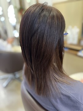 コア フィール ア デイ(COIFFURE A DAY) 【艶髪ロングレイヤー】M3Dおすすめメニュー