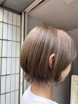 ローグ(Logue) くびれボブミルクティベージュ