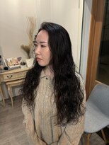 ロッカ(ROCCA) ハイライトカラーロングウェーブで魅せる大人カール