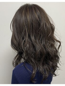 ビレット(BILLET) グレージュ×ハイライトカラー