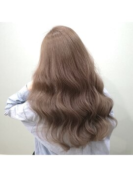 リリス(l'iris) 大人かわいいゆるふわミルクティーブラウンブリーチなしカラー