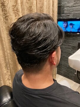 プレミアムバーバー 目黒店(PREMIUM BARBER produce by HIRO GINZA) かき上げ流しショート