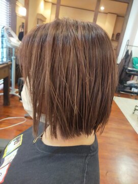 グラナダ ヘアデザイン(Granada hair design) ストレートボブ