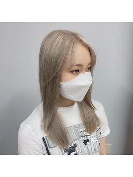 アローズ 荒尾店(arose) 艶髪ハイトーンホワイトミルクティーベージュ