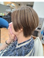 ルナ 大船店(LUNA)&nbsp;ショートボブ×白髪ぼかしハイライト