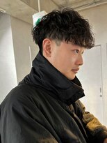 ガーデンタチカワネクスト(garden tachikawa next)&nbsp;刈り上げマッシュ/波巻きパーマ/スペインカール/無造作パーマ