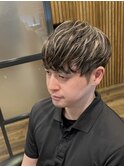 ハイライトカラー　マッシュヘア　ブリーチ　メッシュ