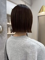 ポジ(poji)&nbsp;切りっぱなしボブ　ブルーブラック　ブリーチカラー　暗髪