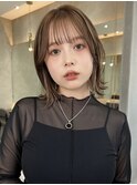 切りっぱなしくびれボブ/ちらっとみえるインナーカラー/卵型