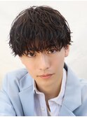 黒髪シャドウパーマツーブロックショート刈り上げマッシュ