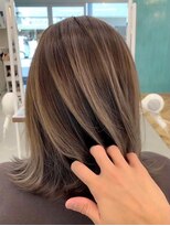コンティロミー(CONTI ROMMY.) くびれボブミディアムレイヤーカット◎ヘーゼルブラウン髪質改善