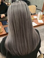 ハッチ(HACCH)&nbsp;ハイトーングレージュ工藤 @moc_kudo