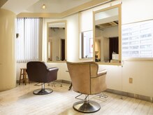 プラスエム(+em)の雰囲気（When you looked up the mirror, you'll loved it !）