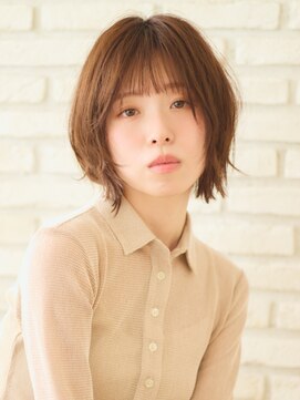 ビィシャイン 滝野店 抜け感ショートボブ