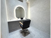 全席個室美容室 Zina 新越谷 髪質改善＆トリートメント【6月11日OPEN（予定）】の雰囲気（タブレットで雑誌、動画見放題♪#髪質改善#新越谷※画像は系列店）