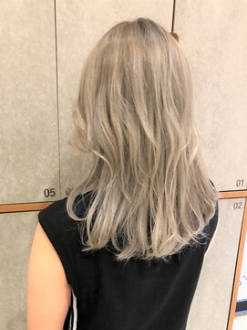 ハニー(HONEY by Chord) ハイトーン×ホワイトグレー