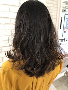 ロンド 表参道店(Lond) 【倉崎涼】ロングウェーブ×透明アッシュカラー