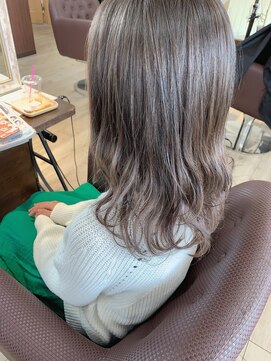 ヘアー アトリエ アンジー(Hair Atelier Angee) ミルクティーグレージュ