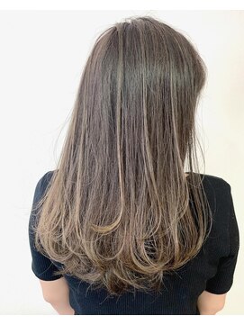 オーバルヘアー(OVAL hair) ブリーチなしで作るナチュラルバレイヤージュ/レイヤーロング