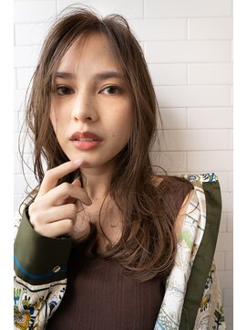 サングース(Sungoose) Sungoose カーキグレージュ大人かわいいフェザーバング