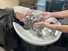 シャンプーでごゆっくりしていただいている間に艶髪へ～★