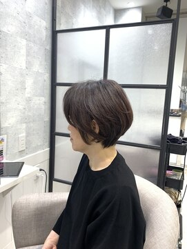 イーズ バイ インス(Yeeee.s by INCE) 白髪ぼかし/白髪改善カラー/ショート/透明感カラー/脱白髪染め