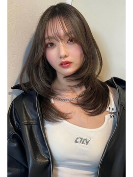 ランズ(LANDS) ベージュカラー　レイヤーカット 【韓国ヘア 大阪 梅田】