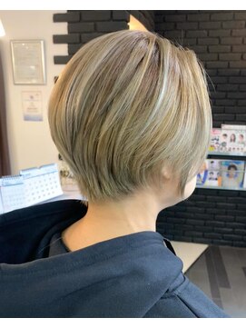 ヘアーアンドカラー ルジャルダン 葛西店(le jardin) くびれショートの明るめバレイヤージュ