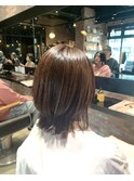 大人可愛い切りっぱなしひし形レイヤーカットモカベージュ