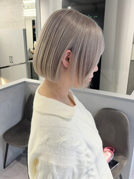 ファイブバイジエクト 堀江(FIVE by The Ect) ホワイトブロンド/ミルクティーカラー/ボブ