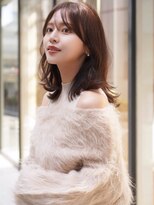 ノイ(noi)&nbsp;20代 30代 ミディアムレイヤー  顔まわりレイヤー　くびれヘア