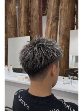 ルーストデラックス 京都河原町三条(ROOST dx) MEN’S HAIR/波巻ツイストスパイラル/フェザーパーマ/京都河原町