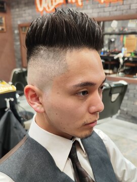 スリーセント 栄(3/cent) フェードカット/スキンフェード/モヒカン