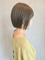 エルフレームバイワンラヴェスト(L'FLAME by one Lovest)&nbsp;ミルクティーベージュダブルカラーインナーカラーショートボブ