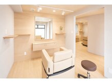 ランプ 泉中央(Lamp)の雰囲気（駐車場3台完備、お車でのご来店も大歓迎です）