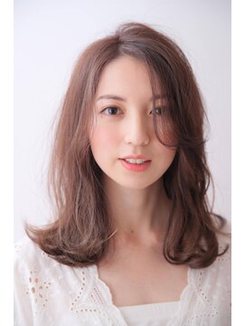 ソーホー ニューヨーク シズオカ(SOHO newyork SHIZUOKA) 斜めバングで大人綺麗なナチュラルロング